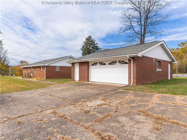 525 Wythal Road, St Albans, WV 25177