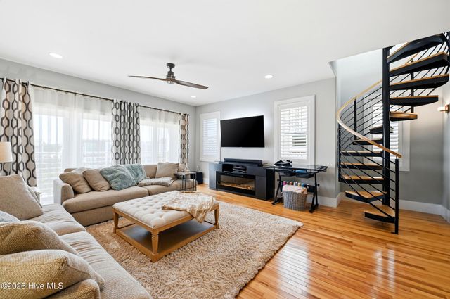 302 Alabama Avenue Unit 2, Carolina Beach, NC 28428