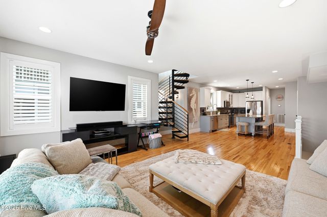 302 Alabama Avenue Unit 2, Carolina Beach, NC 28428