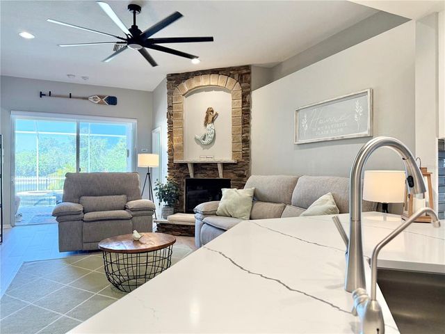 408 DELWOOD BRECK STREET, Ruskin, FL 33570