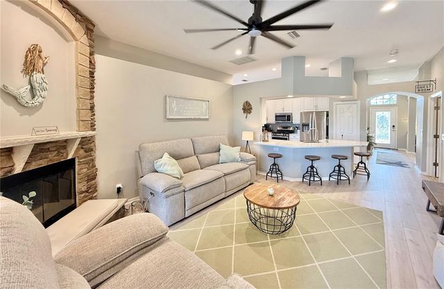 408 DELWOOD BRECK STREET, Ruskin, FL 33570