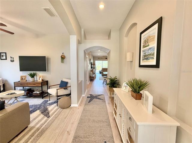 408 DELWOOD BRECK STREET, Ruskin, FL 33570