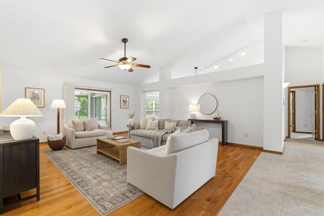 4467 Mccullough Lane, Hilliard, OH 43026