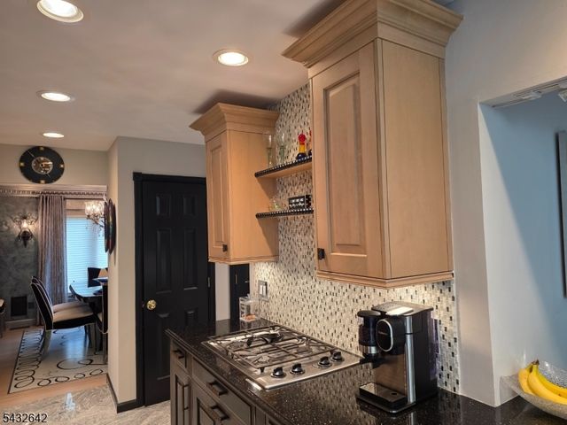 32 Robinhood Dr 32, Mountain Lakes Boro, NJ 07046