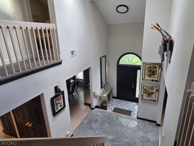 32 Robinhood Dr 32, Mountain Lakes Boro, NJ 07046