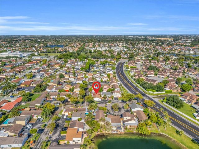 8266 NW 192nd Ter, Hialeah, FL 33015