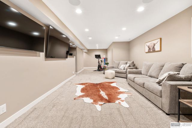 3432 N 206th Street, Omaha, NE 68022