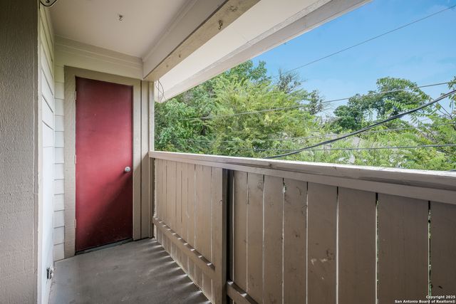 340 Montclair St Apt 205, San Antonio, TX 78209