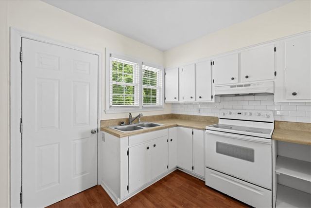 5002 Corinth Drive, Seneca, SC 29672