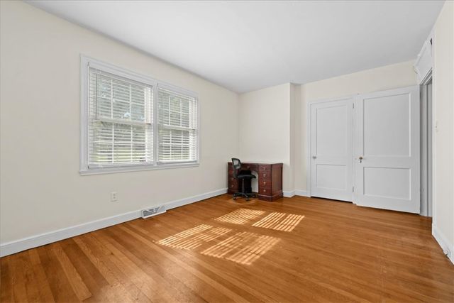 5002 Corinth Drive, Seneca, SC 29672