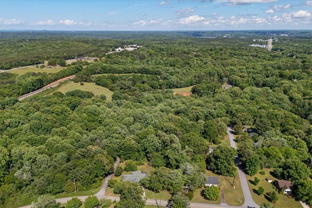 5002 Corinth Drive, Seneca, SC 29672