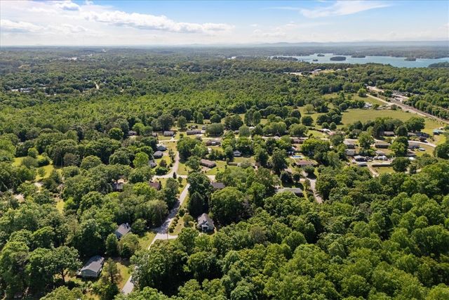 5002 Corinth Drive, Seneca, SC 29672
