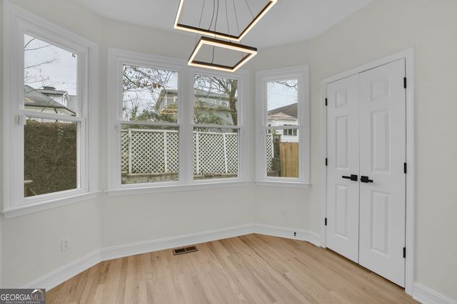 3 Highland Park Lane NE, Atlanta, GA 30306