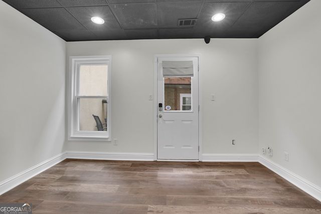 3 Highland Park Lane NE, Atlanta, GA 30306