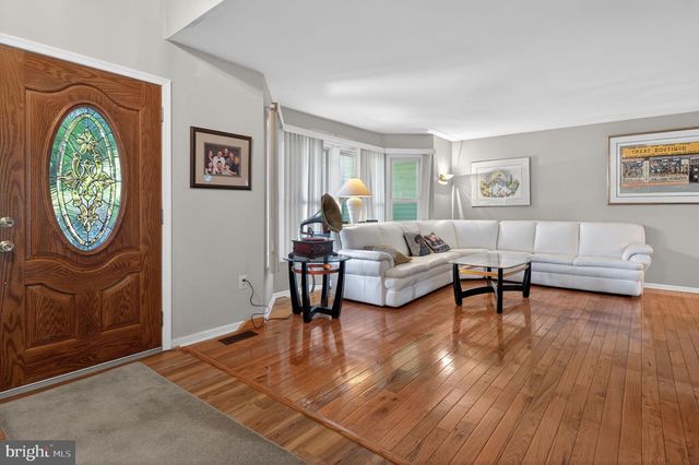 10 KREBS ROAD, Plainsboro, NJ 08536