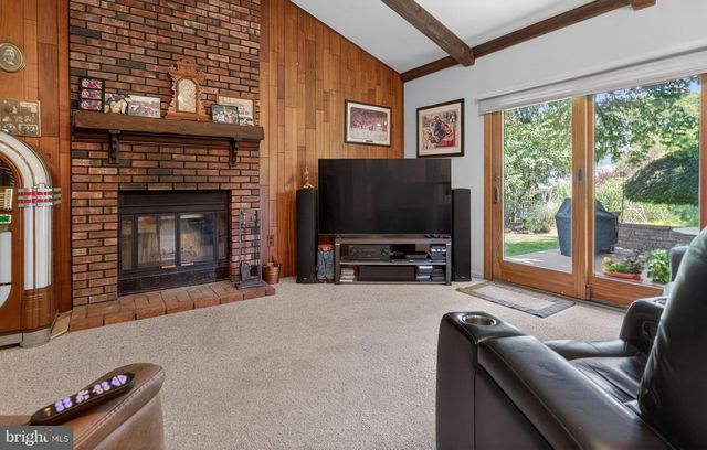 10 KREBS ROAD, Plainsboro, NJ 08536