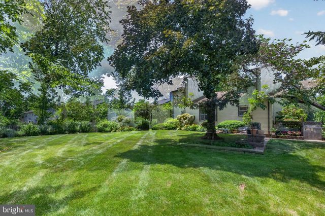 10 KREBS ROAD, Plainsboro, NJ 08536