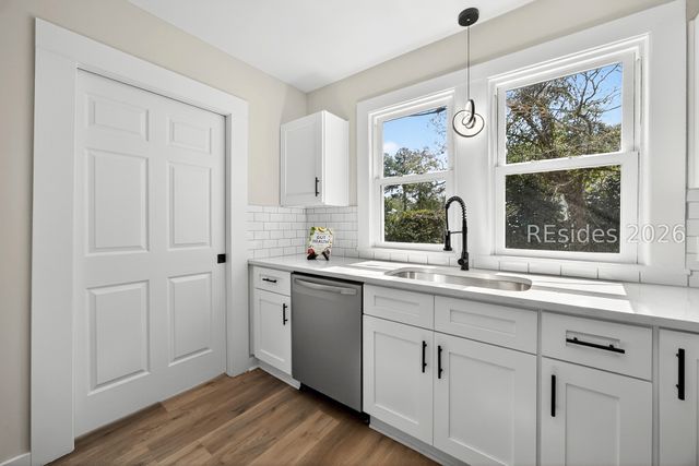 421 Meritta Ave, Beaufort, SC 29902