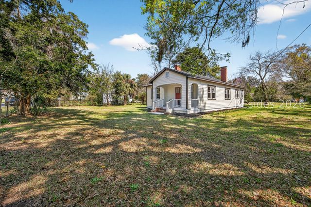 421 Meritta Ave, Beaufort, SC 29902