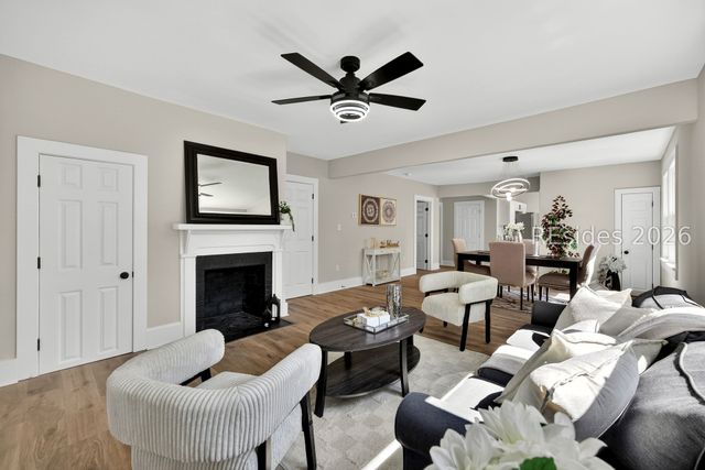 421 Meritta Ave, Beaufort, SC 29902