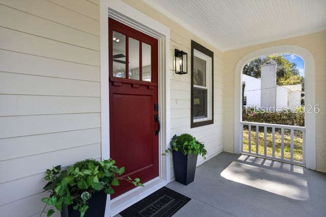 421 Meritta Ave, Beaufort, SC 29902