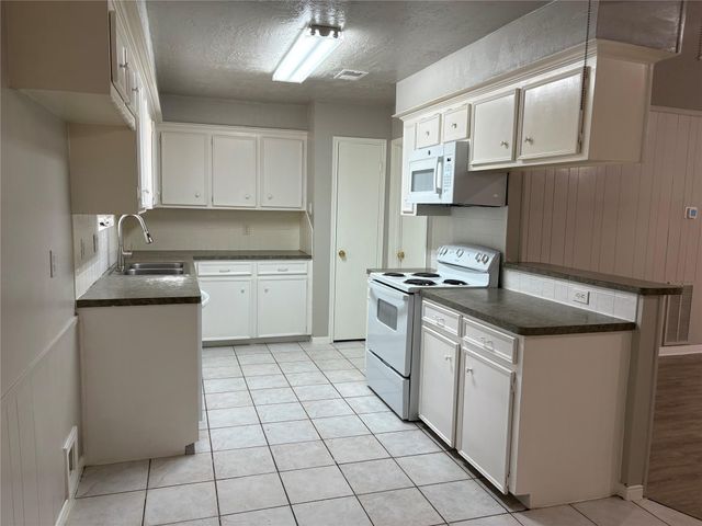 7103 Stoney River Drive, Spring, TX 77379