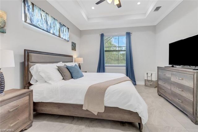 332 14th ST SE, Naples, FL 34117