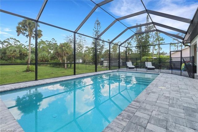 332 14th ST SE, Naples, FL 34117