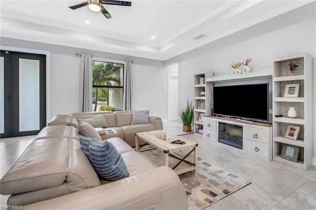 332 14th ST SE, Naples, FL 34117