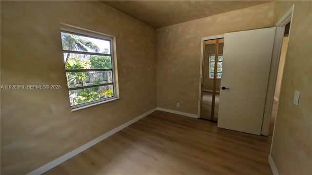 1431 NW 26th St, Miami, FL 33142