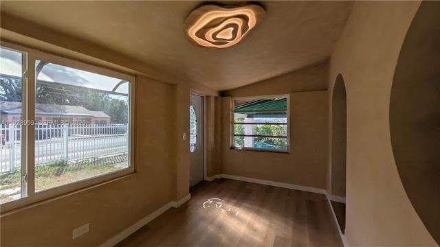 1431 NW 26th St, Miami, FL 33142