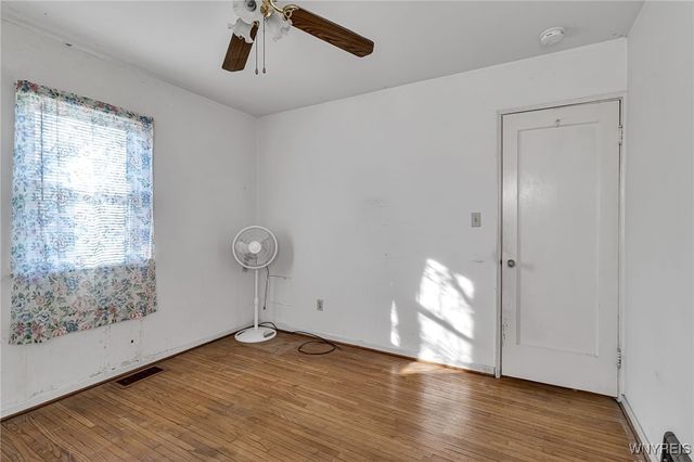 288 Vicksburg Avenue, Tonawanda, NY 14150