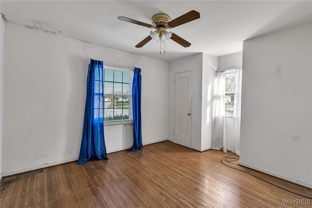 288 Vicksburg Avenue, Tonawanda, NY 14150