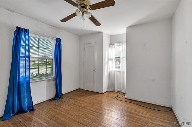 288 Vicksburg Avenue, Tonawanda, NY 14150