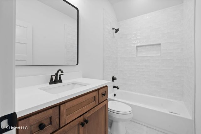 343 Camp Crossing, Hernando, MS 38632