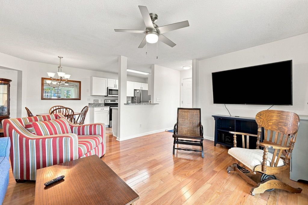 1915 Bent Grass Dr Apt D, Surfside Beach, SC 29575 — photo 3