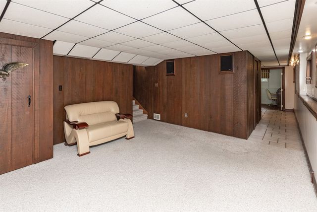 203 11th Street, Dallas Center, IA 50063