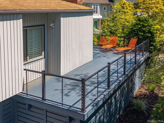 9 Salisbury Place, Nyack, NY 10960