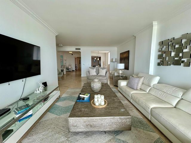 704 N Ocean Boulevard 504, Pompano Beach, FL 33062