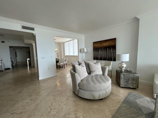 704 N Ocean Boulevard 504, Pompano Beach, FL 33062