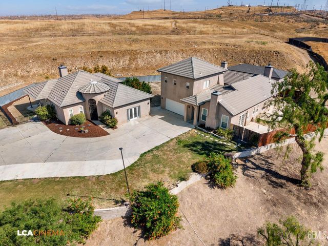 5053 N Hills Drive, Bakersfield, CA 93308