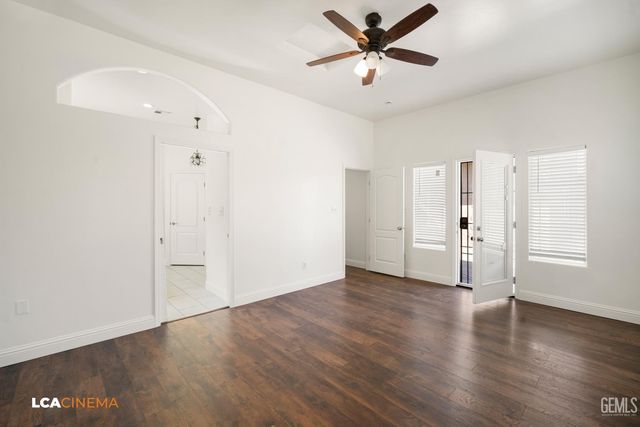 5053 N Hills Drive, Bakersfield, CA 93308