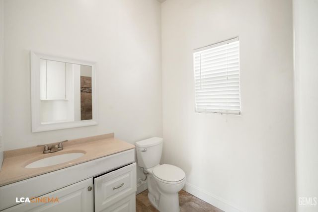 5053 N Hills Drive, Bakersfield, CA 93308