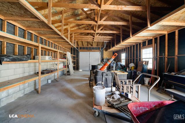 5053 N Hills Drive, Bakersfield, CA 93308
