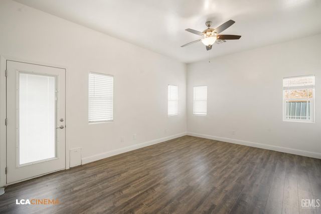 5053 N Hills Drive, Bakersfield, CA 93308