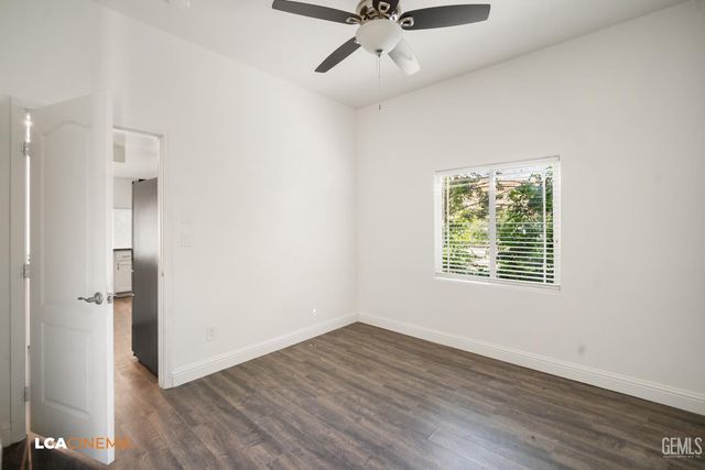 5053 N Hills Drive, Bakersfield, CA 93308