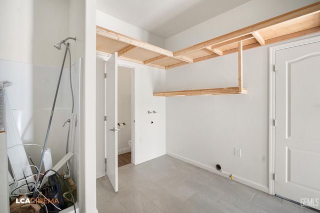 5053 N Hills Drive, Bakersfield, CA 93308