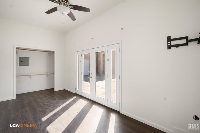 5053 N Hills Drive, Bakersfield, CA 93308