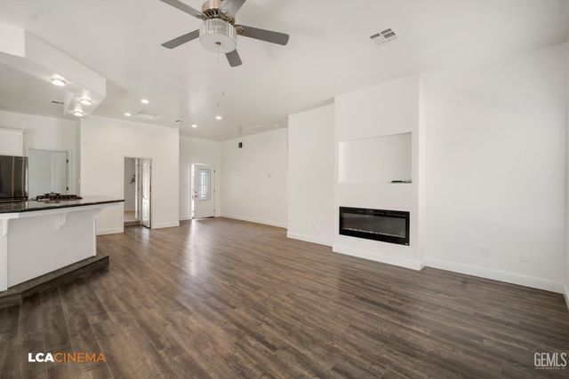 5053 N Hills Drive, Bakersfield, CA 93308