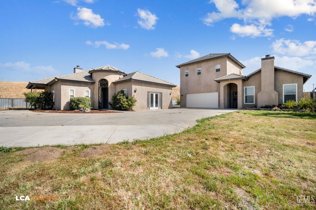 5053 N Hills Drive, Bakersfield, CA 93308